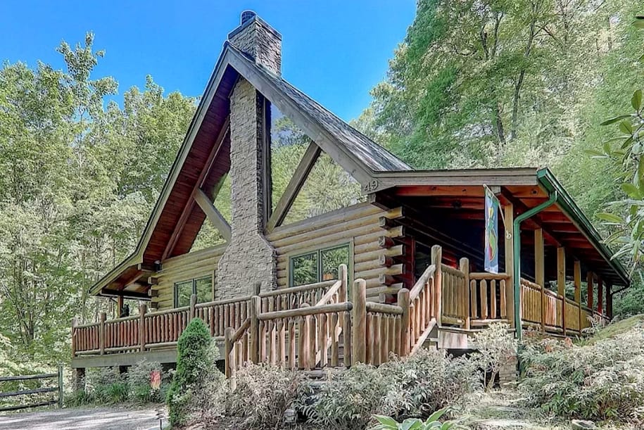 Scenic High Hopes cabin rental in Maggie Valley, NC