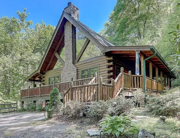 Scenic High Hopes Cabin rental in Maggie Valley, NC